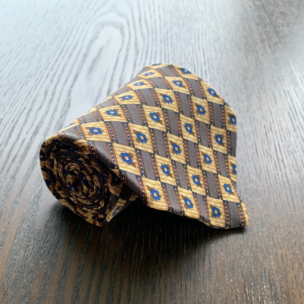 Valentino 100% Silk Tie Made in Italy
